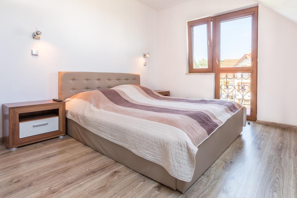 Ferienwohnung Amelia Krynica Morska Exterior foto
